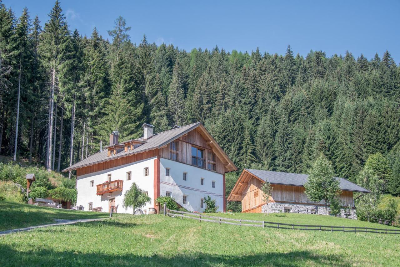 Silentium Dolomites Chalet Since 1600 Monguelfo-Tesido / Welsberg-Taisten Exterior photo