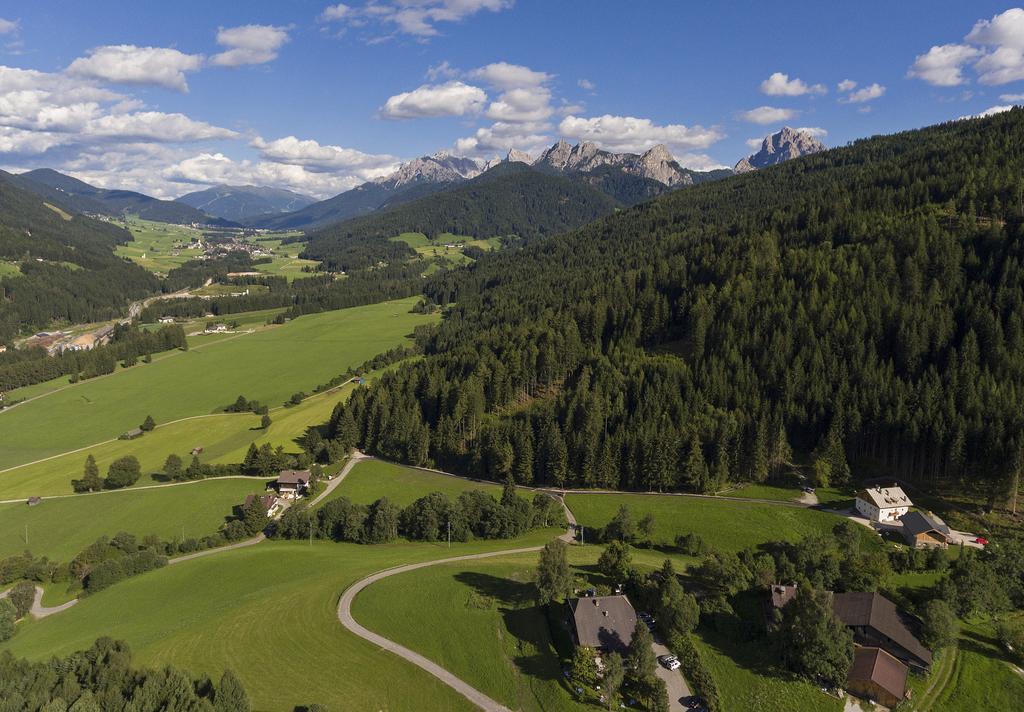 Silentium Dolomites Chalet Since 1600 Monguelfo-Tesido / Welsberg-Taisten Exterior photo