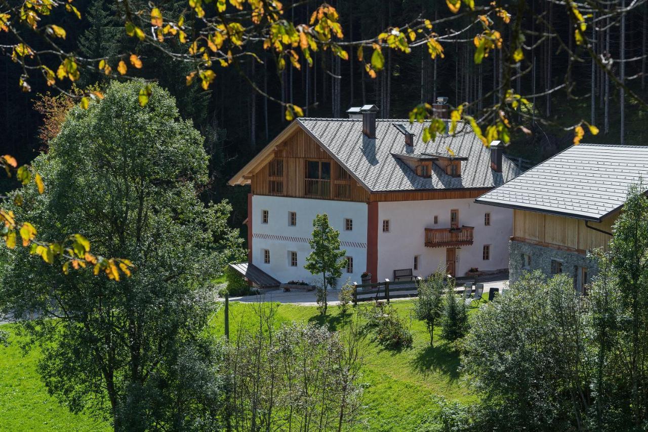 Silentium Dolomites Chalet Since 1600 Monguelfo-Tesido / Welsberg-Taisten Exterior photo